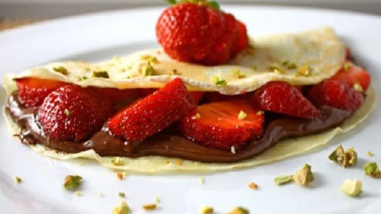 Receita de Crepes de Nutella com morangos